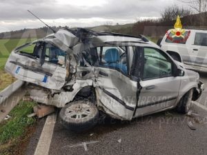 Tragedia sulla cassia a Monteroni: ragazza muore in un incidente