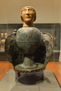 Chiusi, il canopo di Dolciano in una mostra etrusca in germania