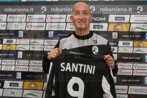 Robur Olbia 1-0, il match winner Santini: "Vittoria di cuore e gruppo, ce la giocheremo fino in fondo"