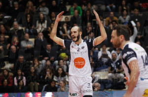 Emma Villas, si fa la storia: per la sfida con Gioia del Colle serve il pubblico delle grandi occasioni