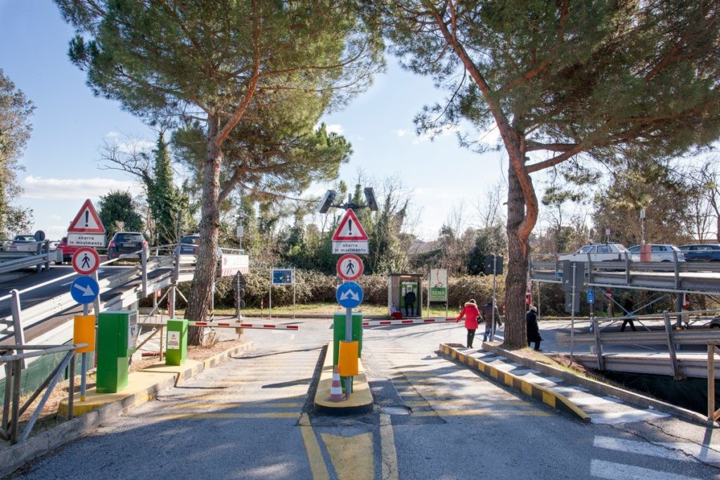 Fino al 3 aprile i posteggi dell&rsquo;ospedale gratuiti h24