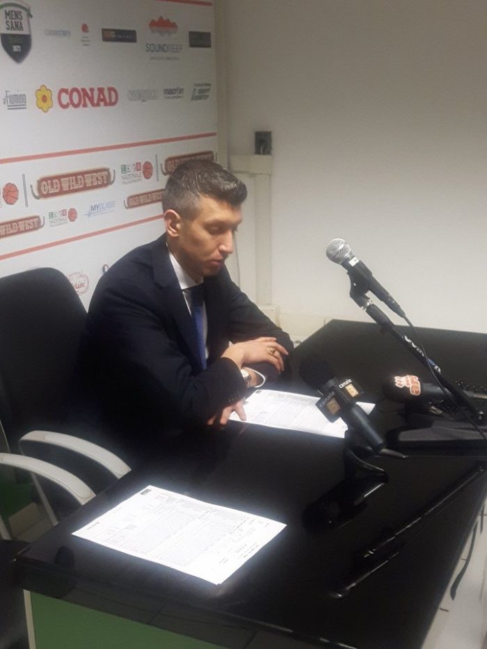 Mens Sana-Scafati, Mecacci: "Sono stati pi&ugrave; bravi, risultato giusto"