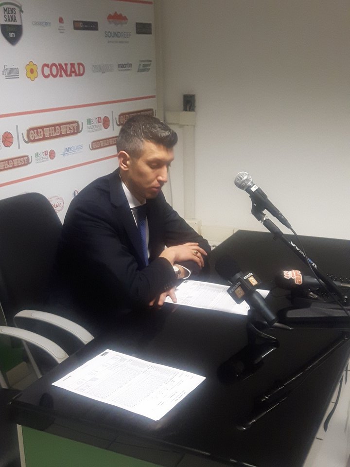 Mens Sana-Scafati, Mecacci: "Sono stati pi&ugrave; bravi, risultato giusto"