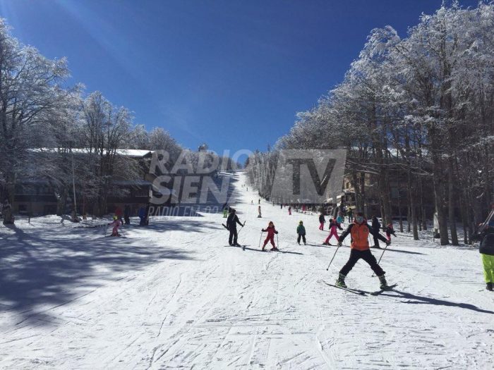 Pasqua e pasquetta immerse tra neve e sole all'Amiata