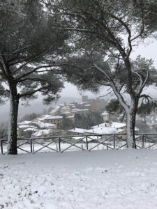 Chianti bianco: Castellina ricoperta di neve - FOTO