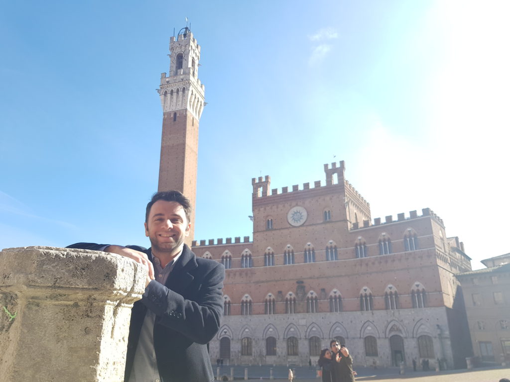 Lor&egrave; e Mugnai (FI): "Cento persone per Renzi a Siena, cinque anni fa ne richiam&ograve; 400"