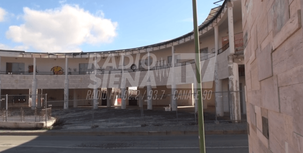 Siena, nuova vita per Piazza della Costituzione a San Miniato. Il termine dei lavori si avvicina