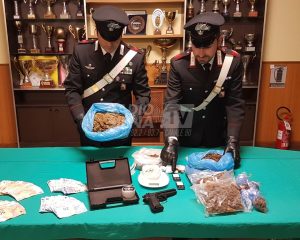 Blitz dei carabinieri in Pantaneto: stroncata l'attivit&agrave; di una coppia di pusher
