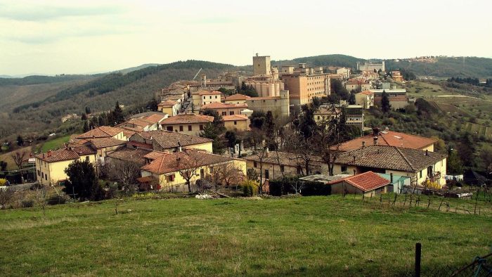 Covid, a Castellina in Chianti scuole chiuse da domani a sabato 27