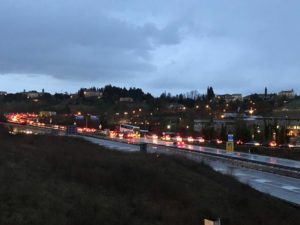 Incidente in tangenziale, due feriti. Traffico in tilt