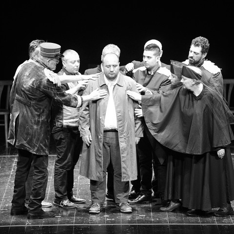 "Straniero", al Teatro dei Rozzi la nuova opera della Compagnia dei Girasoli
