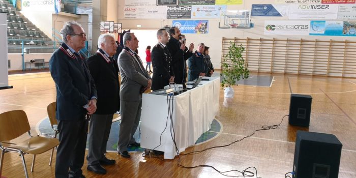 Asciano, i ragazzi della scuola Pertini a lezione di legalit&agrave; coi carabinieri