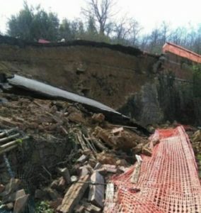 Frana Sp 146 Chianciano, la strada resta chiusa