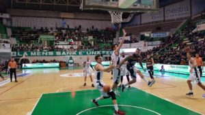 La Mens Sana schiaccia Treviglio 95-68 e coglie due fondamentali punti salvezza