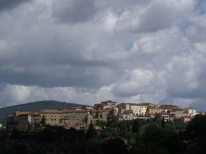 Rapolano Terme, commerciante trovato senza vita in casa a Capodanno