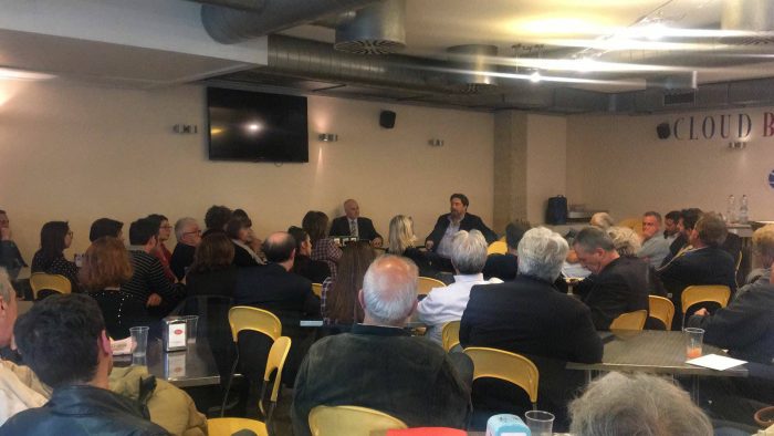 In corso l'incontro tra Sportelli e gli abitanti e commercianti di Massetana