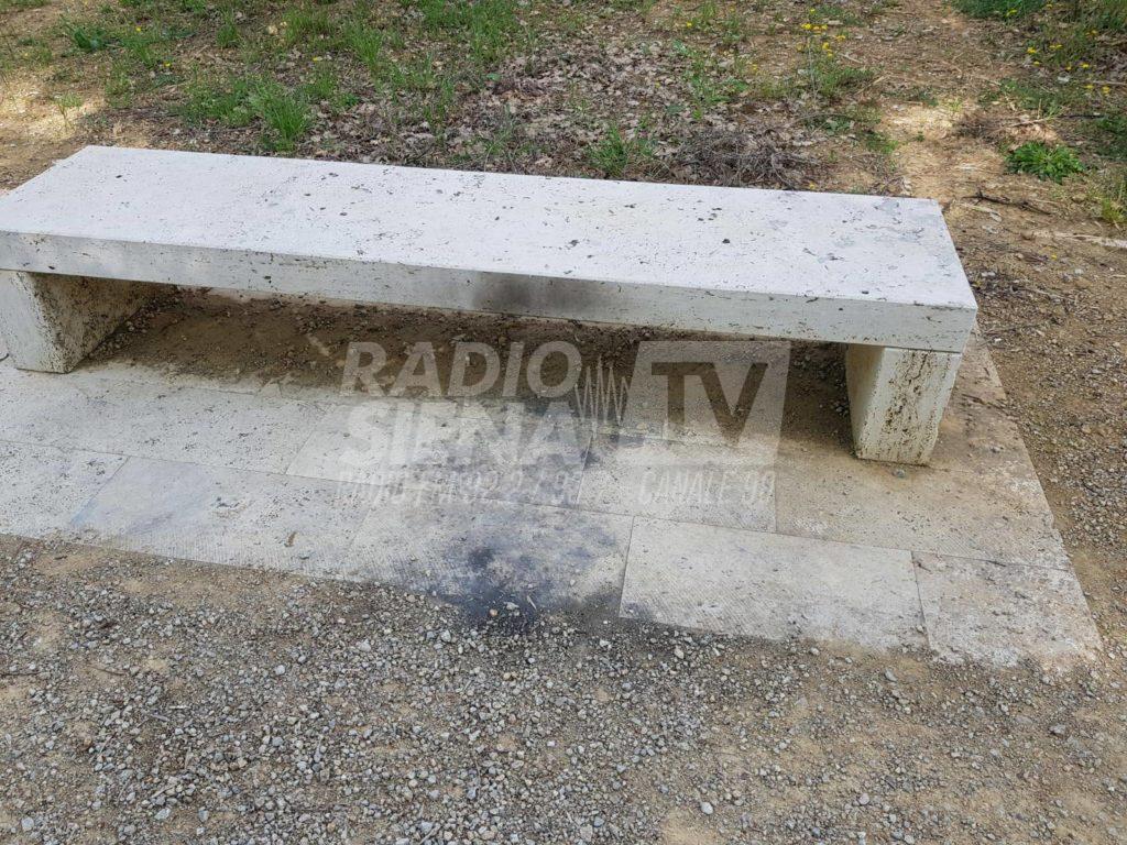 È gravissima la donna di Poggibonsi che ha tentato di togliersi la vita