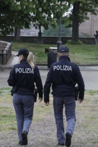 La Polizia stronca un giro di spaccio in pieno centro a Siena