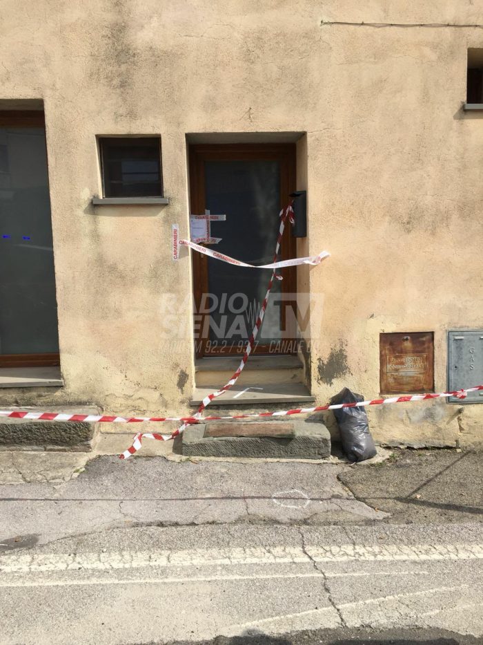 Delitto Sinalunga, l'autopsia: nessuna colluttazione, Ndoja &egrave; morto dissanguato