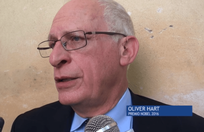 Il Premio Nobel Hart a lezione all'Unisi: "Scettico sulla capacit&agrave; dell'Unione Europea di diventare pi&ugrave; forte"