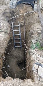 Incidente sul lavoro: scava con le mani e salva operaio sepolto