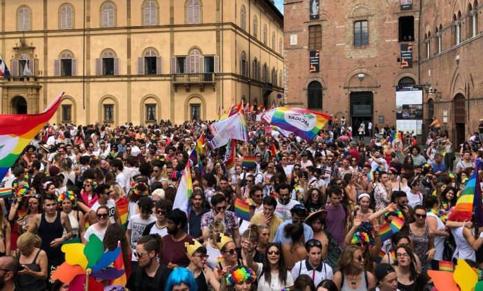 Arriva a Siena la Mostruos3 Pride 2024: il 22 giugno il corteo per le vie della citt&agrave;