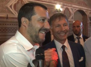 Matteo Salvini ospite a Palazzo Pubblico: "Un privilegio vedere il Palio dal vivo. Vogliamo restituire la città ai senesi"
