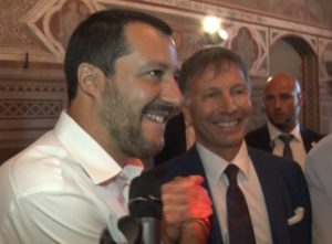 Matteo Salvini ospite a Palazzo Pubblico: "Un privilegio vedere il Palio dal vivo. Vogliamo restituire la citt&agrave; ai senesi"