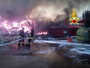 Incendio Gracciano, l'Arpat dice: "Non c'è inquinamento"