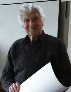 Addio a Silvano Campeggi, aveva dipinto il Palio del Drago del 2001