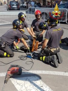 Poggibonsi, cede manto stradale in via Montenero