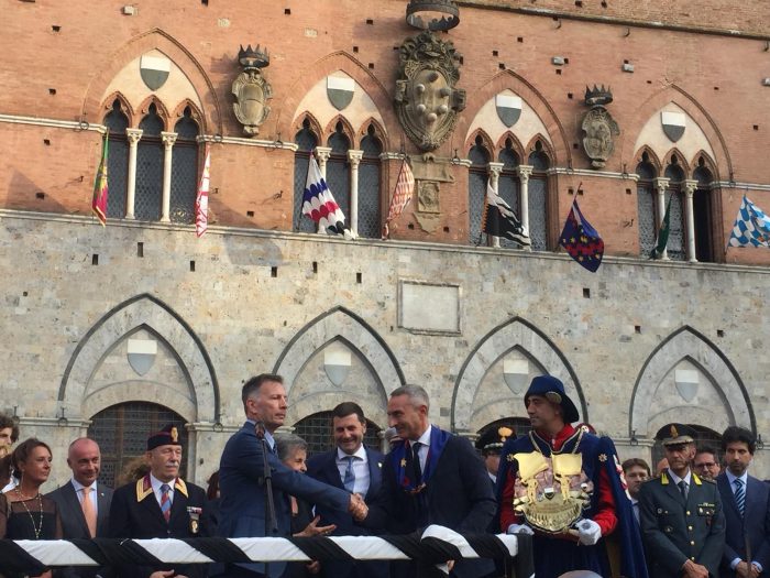 Consegnato il Masgalano al Nicchio e i Bandierini ai proprietari vittoriosi