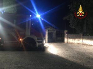 A fuoco una villetta