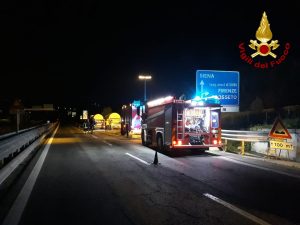 In corso il travaso di Gpl sulla Siena Bettolle chiusa al traffico
