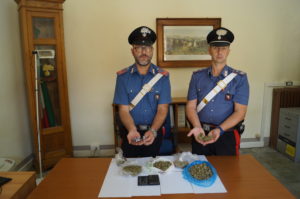 Giovane spacciatore arrestato dai carabinieri