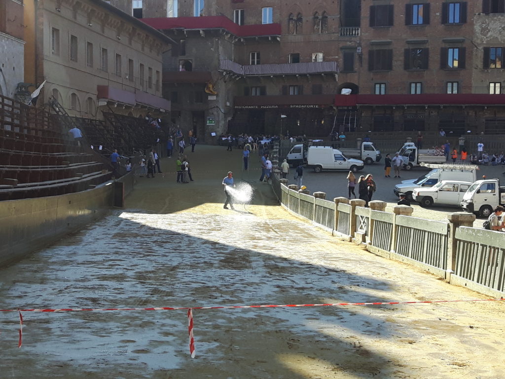 Si bagna il tufo in vista della terza prova