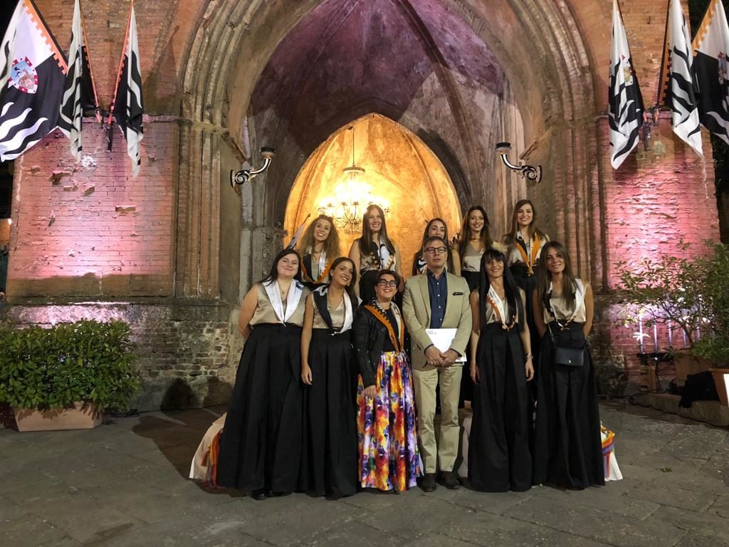 Lupa in festa: la rituale consegna delle monete dal Comune