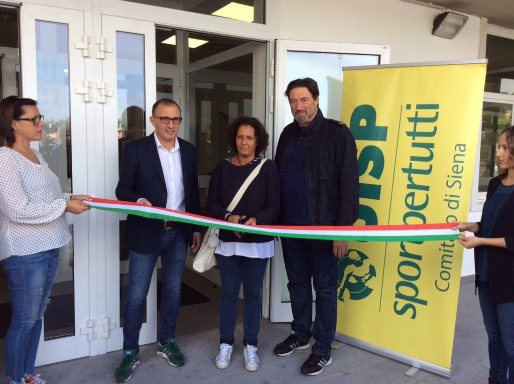 Presentato il nuovo look della piscina dell'Acquacalda