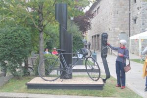 Eroica: dedicata una statua al mitico Luciano Berruti