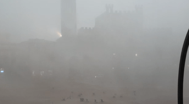 Tempesta in Piazza del Campo - VIDEO