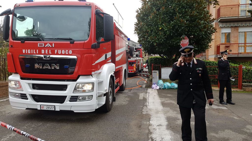 Non ce l'ha fatta l'anziana soffocata nell'incendio della termocoperta