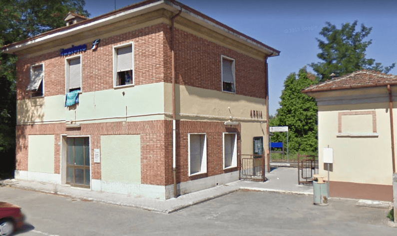 Rissa tra stranieri alla stazione, tre fermati