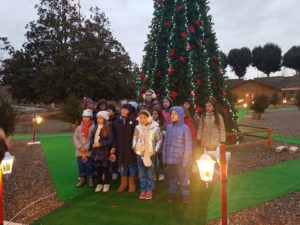 I bimbi delle case famiglia ospiti del Villaggio di Babbo Natale
