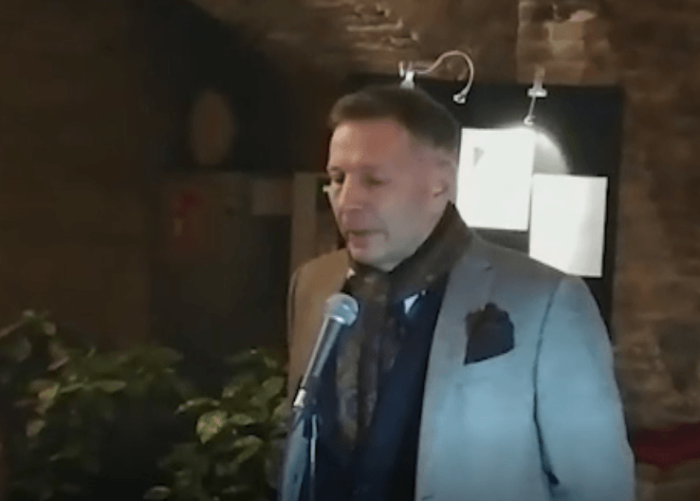 Gli auguri di Natale alla citt&agrave; del sindaco De Mossi: "Orgogliosi di essere cittadini senesi"