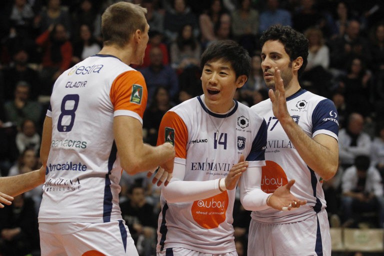 PalaEstra ancora amaro per l'Emma Villas che perde 3-2 contro la Top Volley Latina