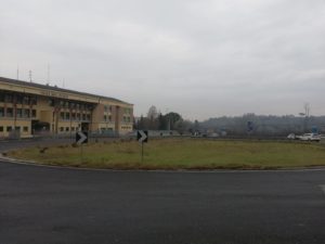 Nella rotonda dei vigili del fuoco un'opera d'arte del maestro Lippi