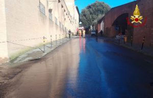 Perdita d'acqua: chiuso il parcheggio Il Campo e via Mattioli