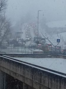 Emergenza neve: traffico completamente paralizzato