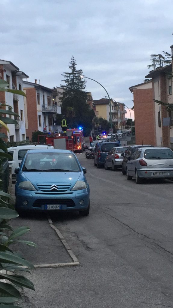 Fuga di gas in via Vivaldi, intervento in corso