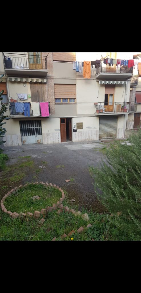 Dramma a Poggibonsi, pensionato novantenne si impicca in casa